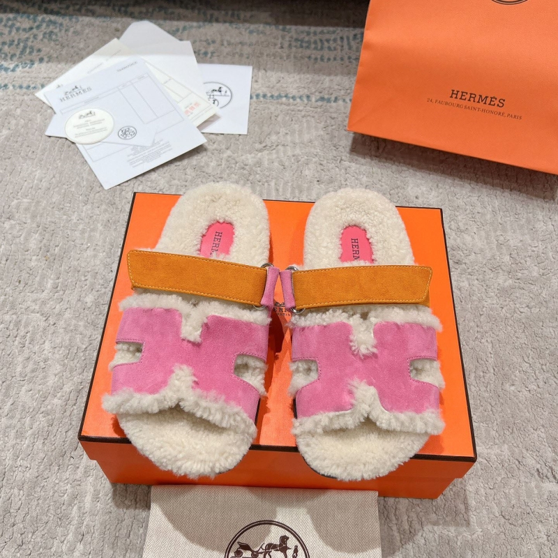 H**mes slippers
